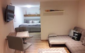Ferienwohnung Glueckskinder Apartment Rosa